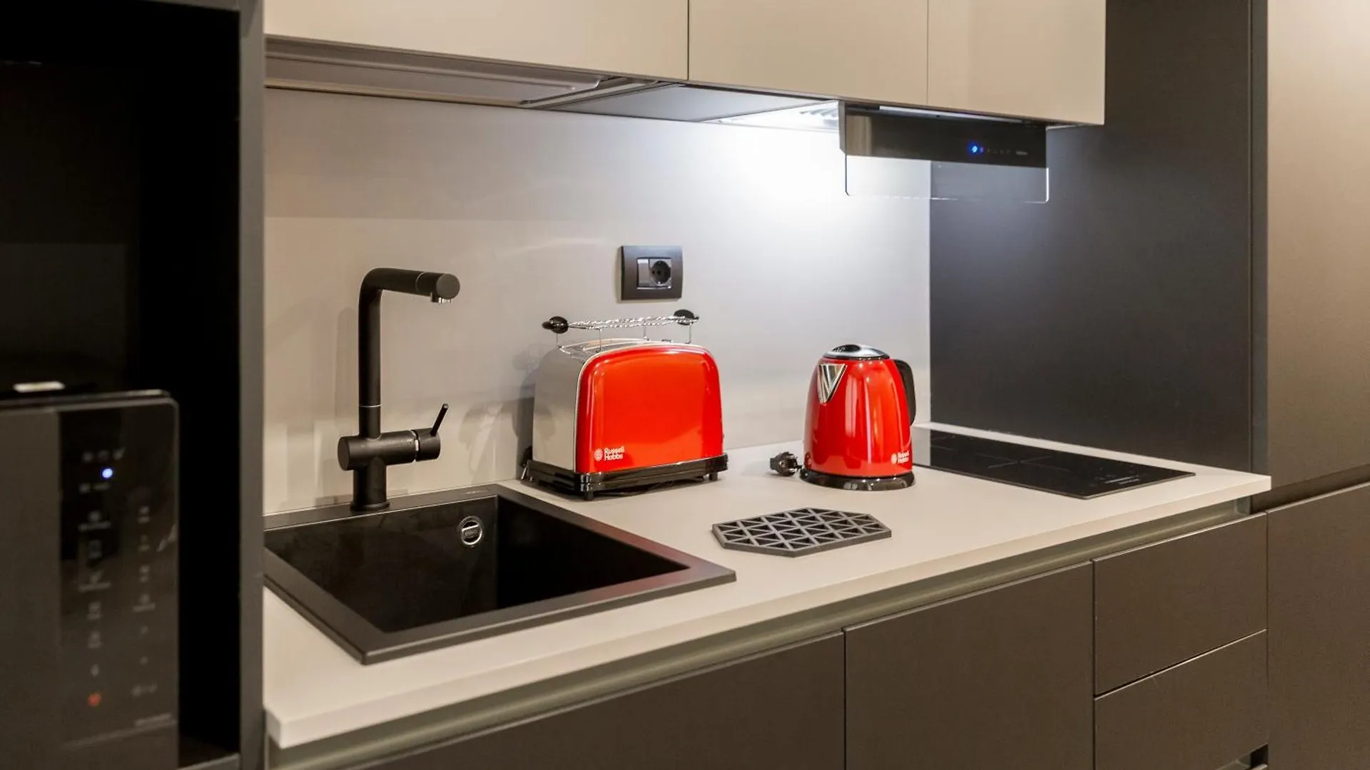 Aurora Apartments Piazzetta Florence Italy
